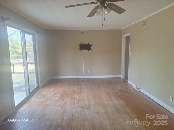 $145,000 | 510 West Welsh Street, Kershaw, SC 29067