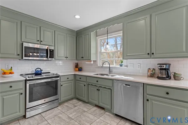 $649,900 | 24221 Pear Orchard Road, Moseley, VA 23120