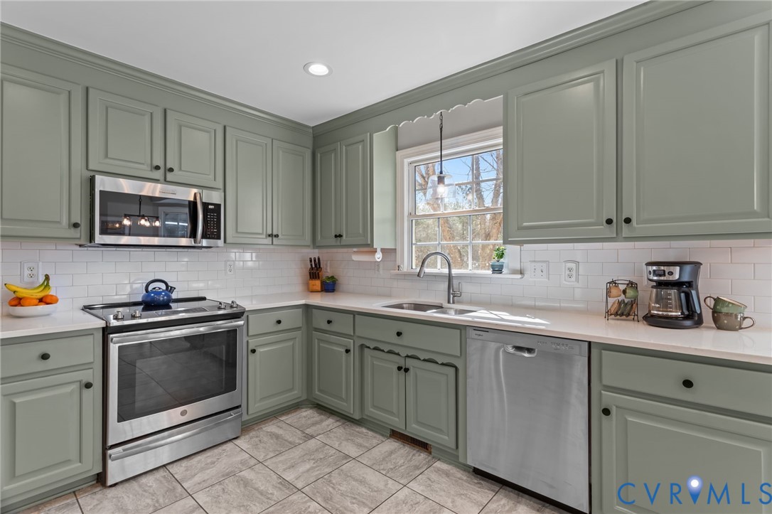 24221 Pear Orchard Road Moseley, VA 23120 - Photo 11 of 50