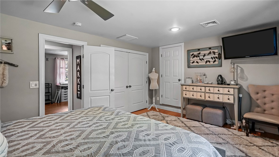 38 Kimberly Lane North Cranston, RI 02921 - Photo 17 of 46