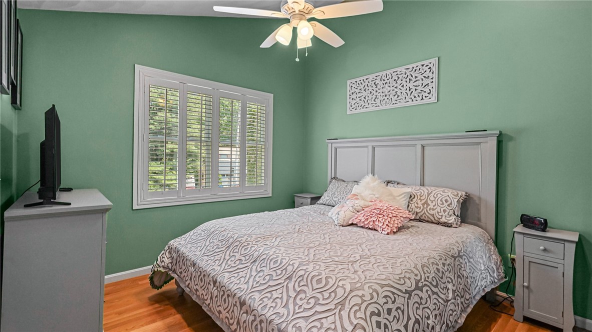 38 Kimberly Lane North Cranston, RI 02921 - Photo 37 of 46