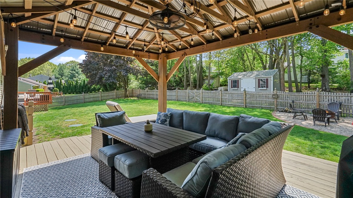 38 Kimberly Lane North Cranston, RI 02921 - Photo 41 of 46