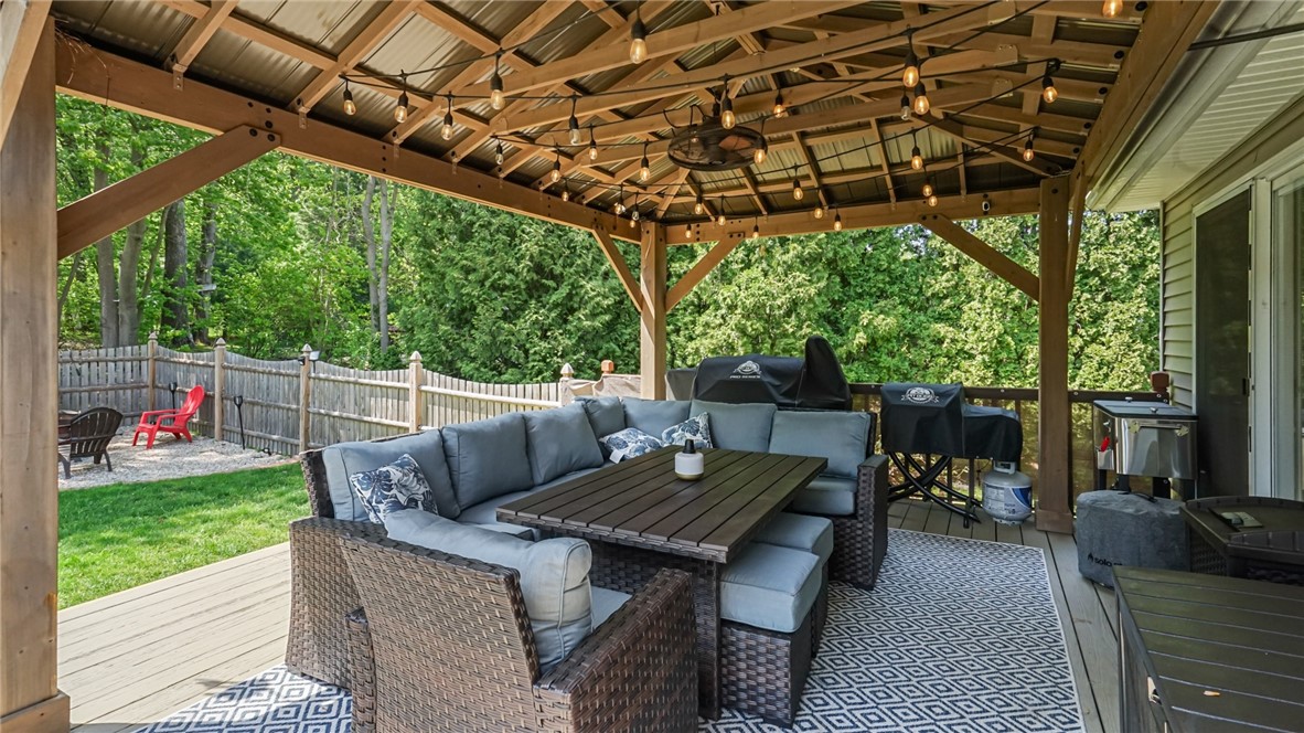 38 Kimberly Lane North Cranston, RI 02921 - Photo 42 of 46