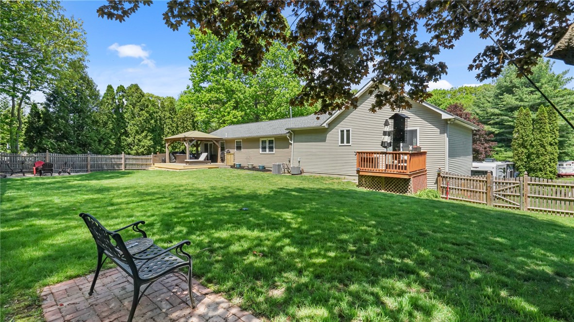 38 Kimberly Lane North Cranston, RI 02921 - Photo 44 of 46