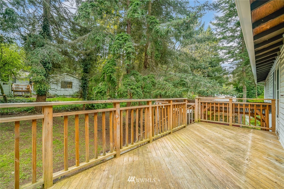 5926 148th Street Southwest Edmonds, WA 98026 - Photo 16 of 23 Gallery Image 16