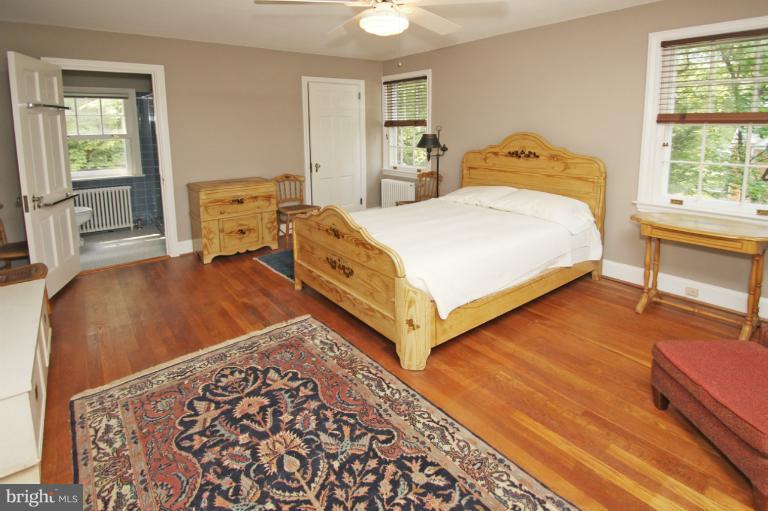 9210 Crosby Road Silver Spring, MD 20910 - Photo 14 of 25 Bedroom (Master)