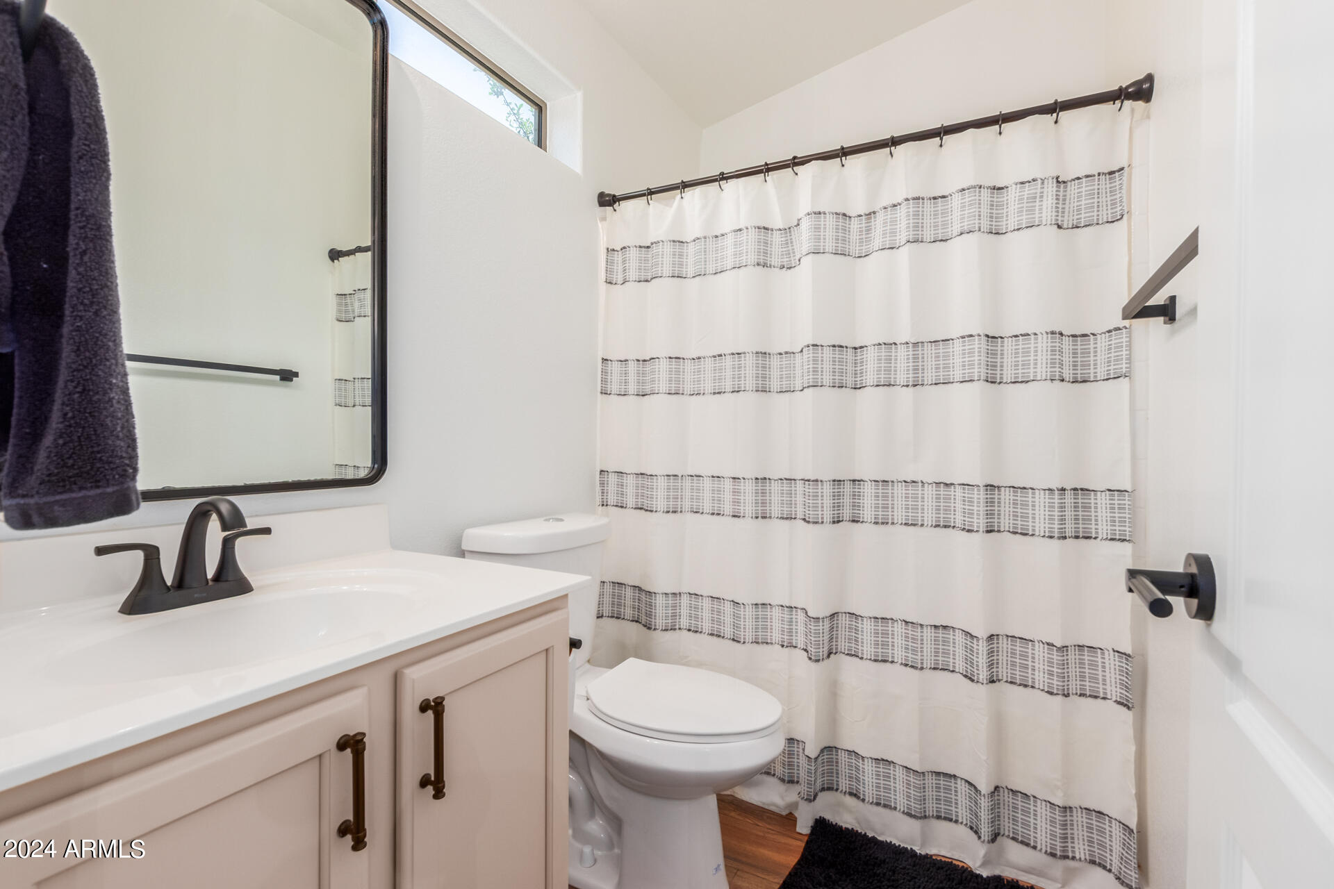 2727 North Price Road, Unit 18 Chandler, AZ 85224 - Photo 12 of 17 16 - Price