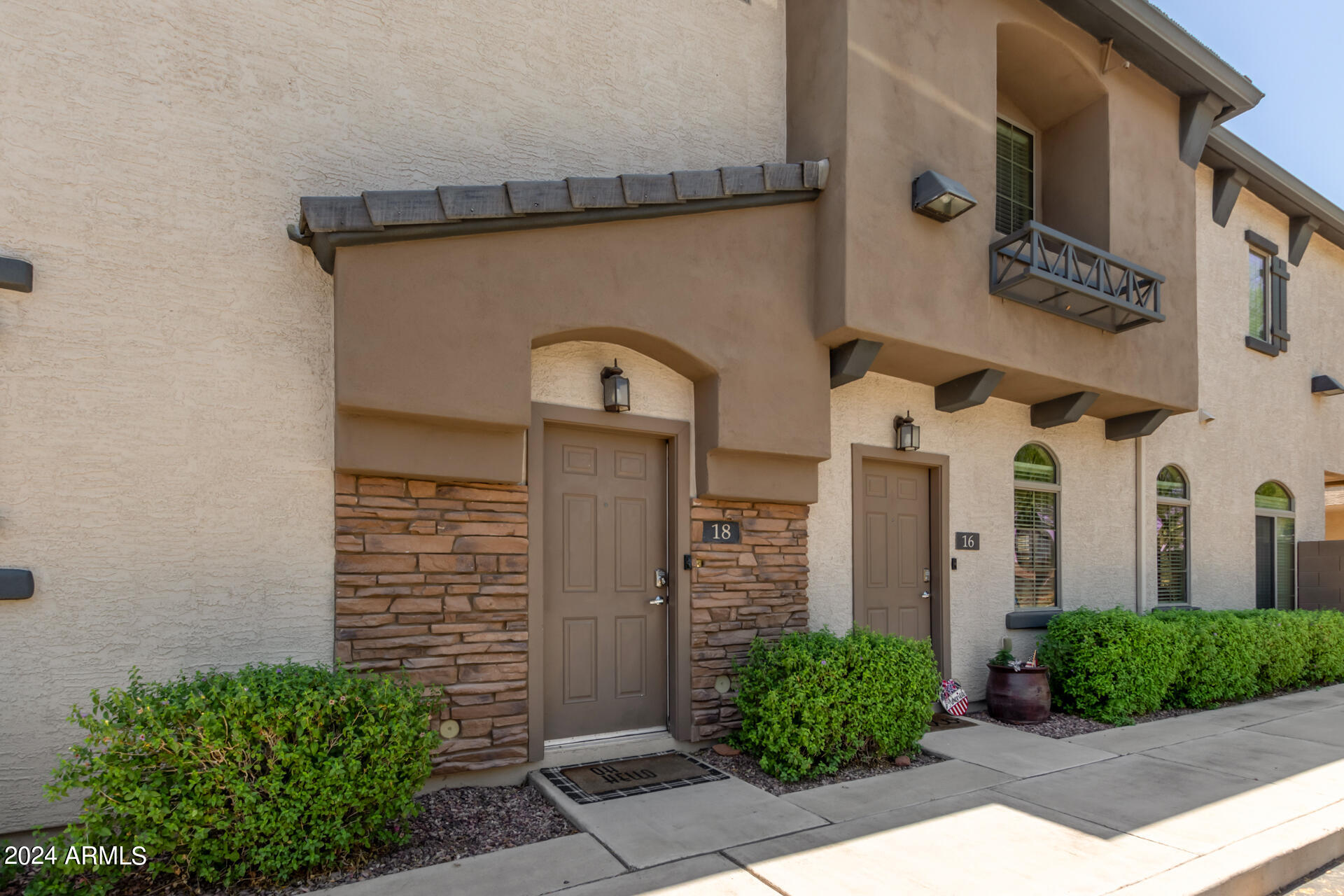 2727 North Price Road, Unit 18 Chandler, AZ 85224 - Photo 14 of 17 01 - Price (1)