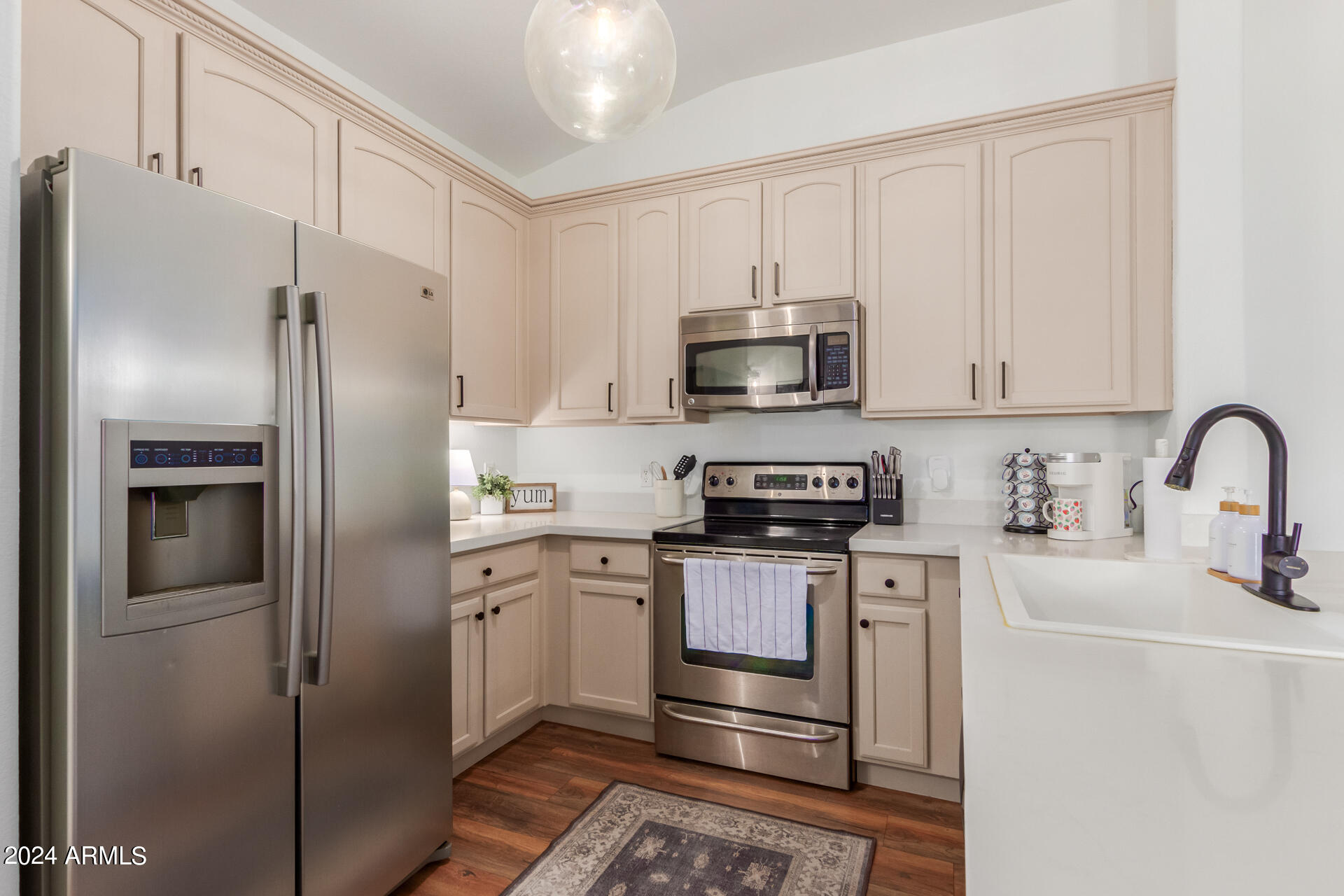 2727 North Price Road, Unit 18 Chandler, AZ 85224 - Photo 6 of 17 08 - Price