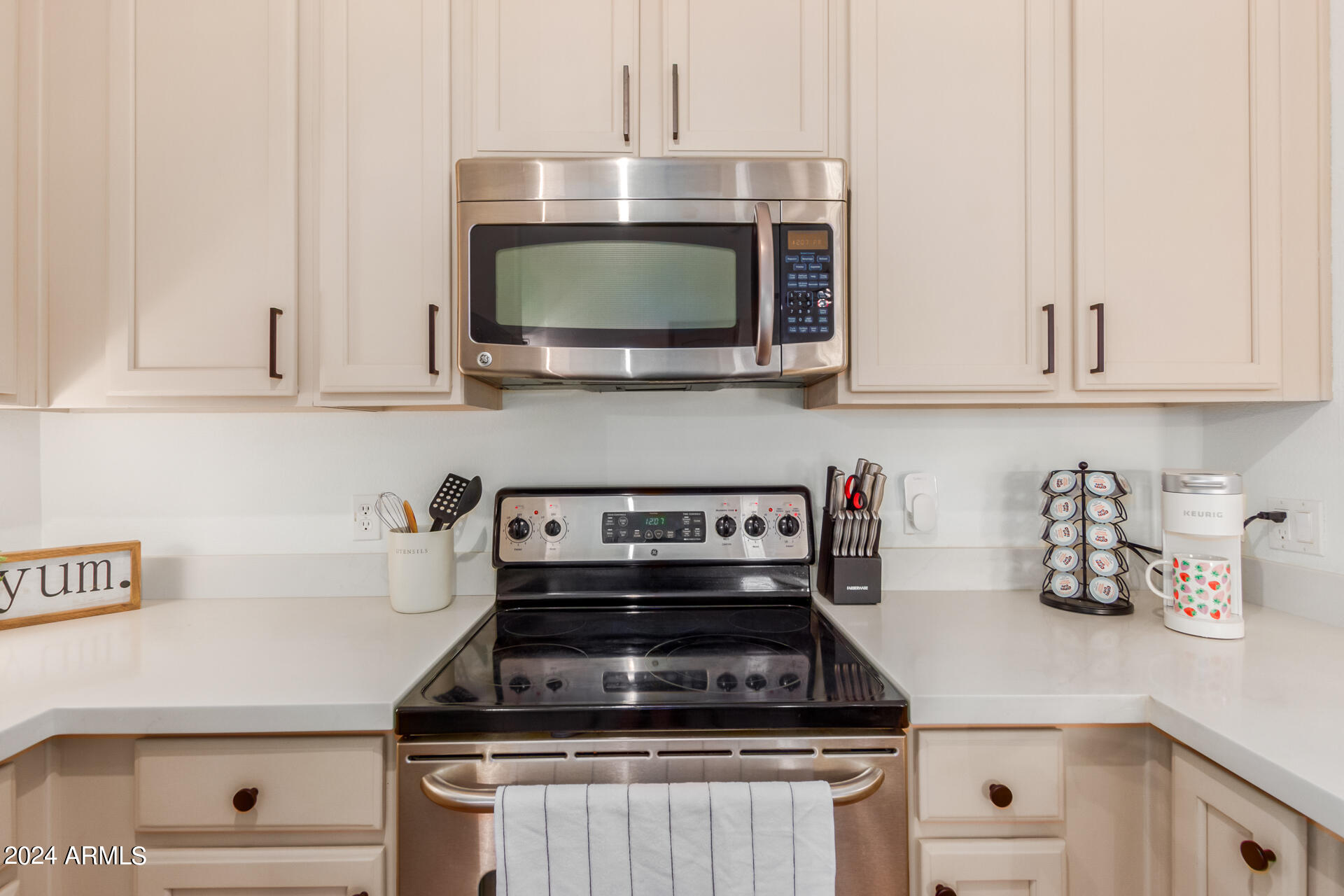 2727 North Price Road, Unit 18 Chandler, AZ 85224 - Photo 7 of 17 09 - Price