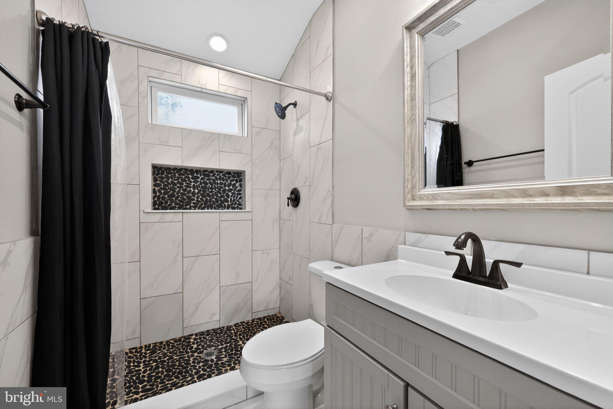 41 Stream Lane Levittown, PA 19055 - Photo 17 of 30 Main bedroom bathroom