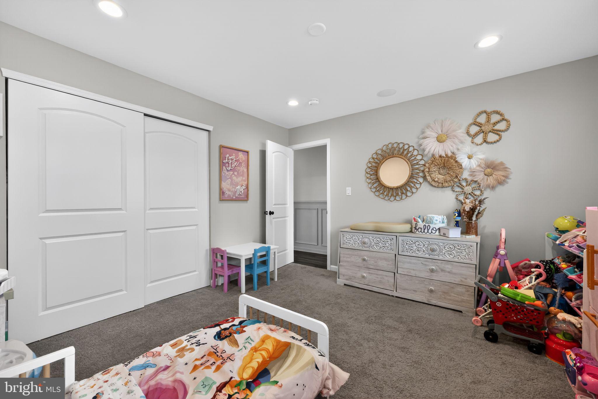 41 Stream Lane Levittown, PA 19055 - Photo 21 of 30 3rd bedroom