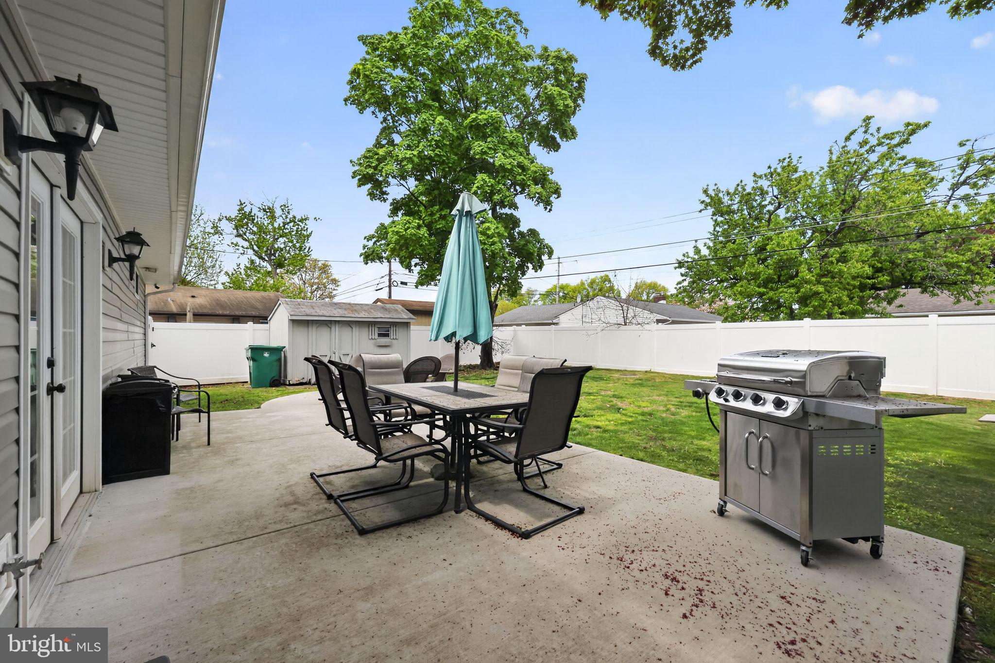 41 Stream Lane Levittown, PA 19055 - Photo 28 of 30