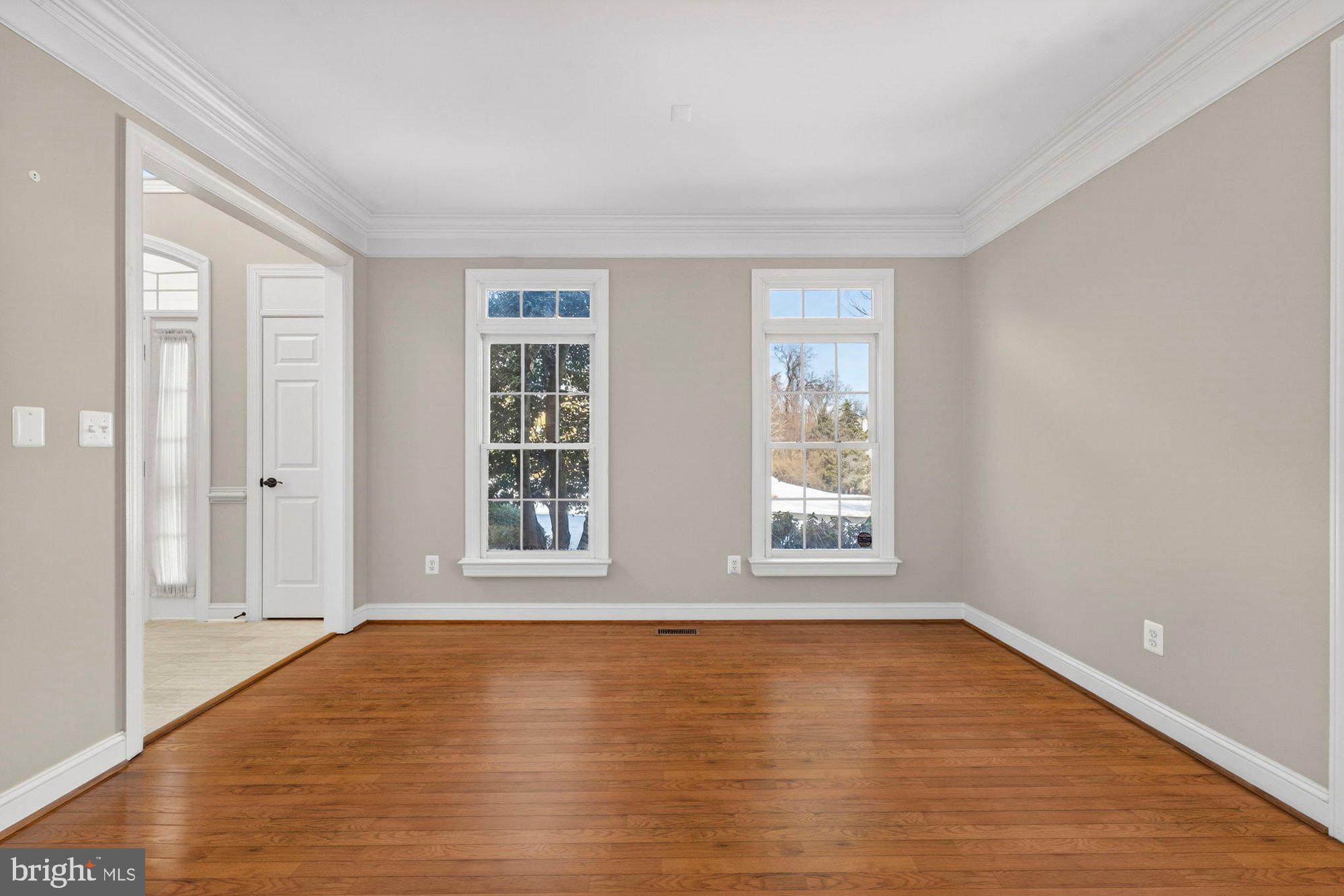 1424 Wynhurst Lane Vienna, VA 22182 - Photo 12 of 113