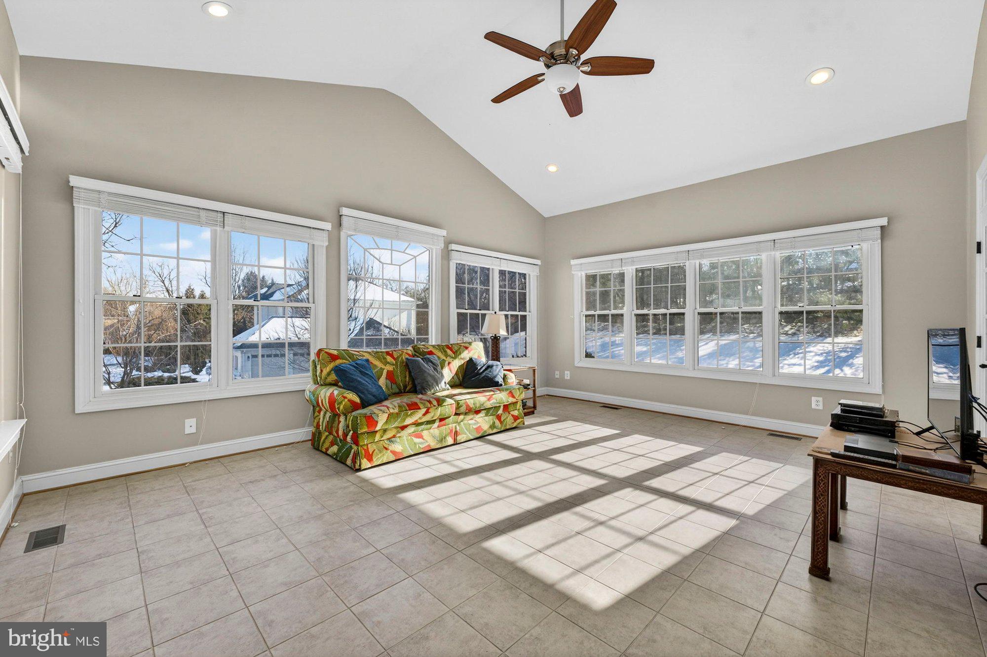 1424 Wynhurst Lane Vienna, VA 22182 - Photo 27 of 113