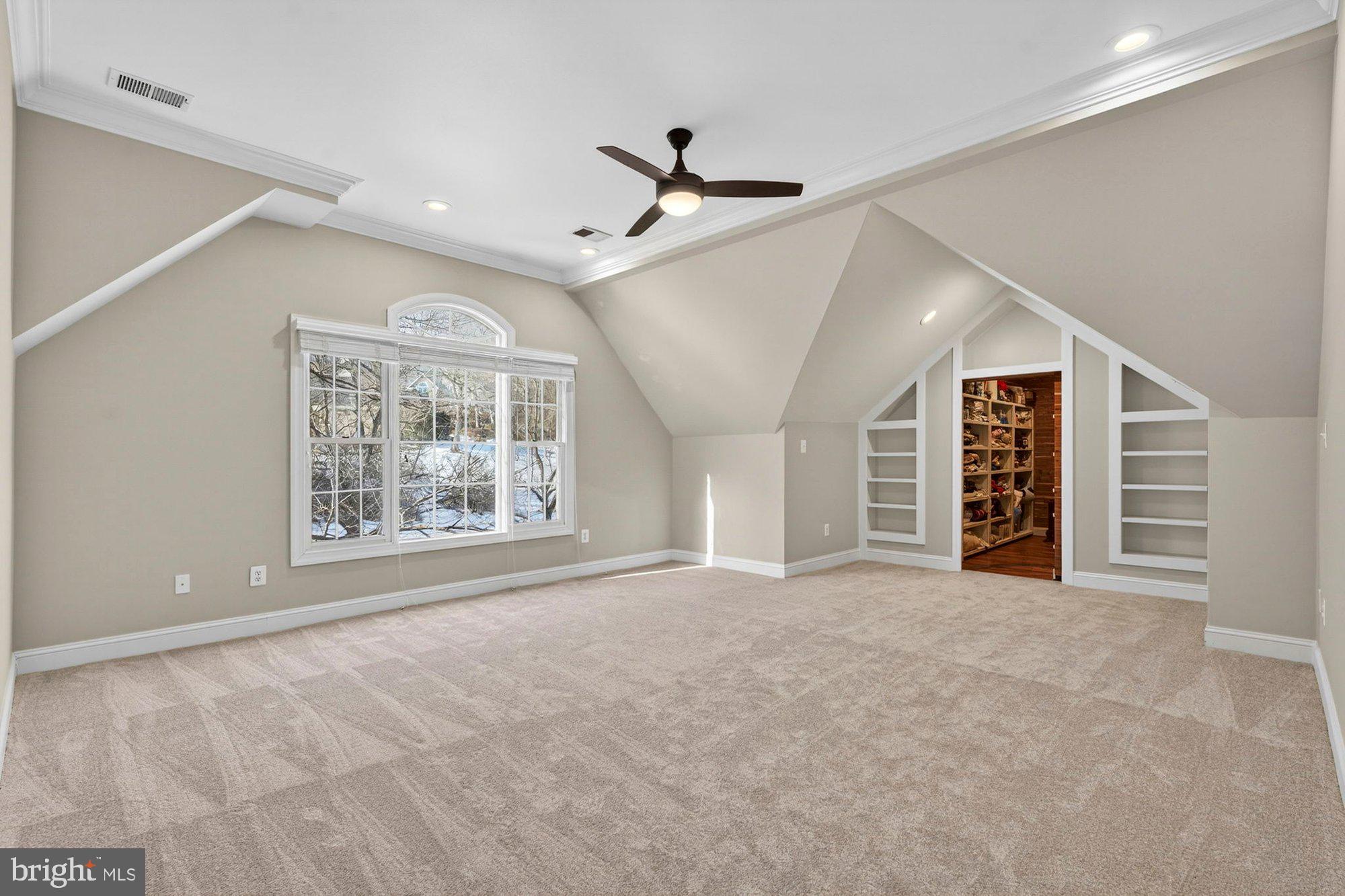 1424 Wynhurst Lane Vienna, VA 22182 - Photo 4 of 113