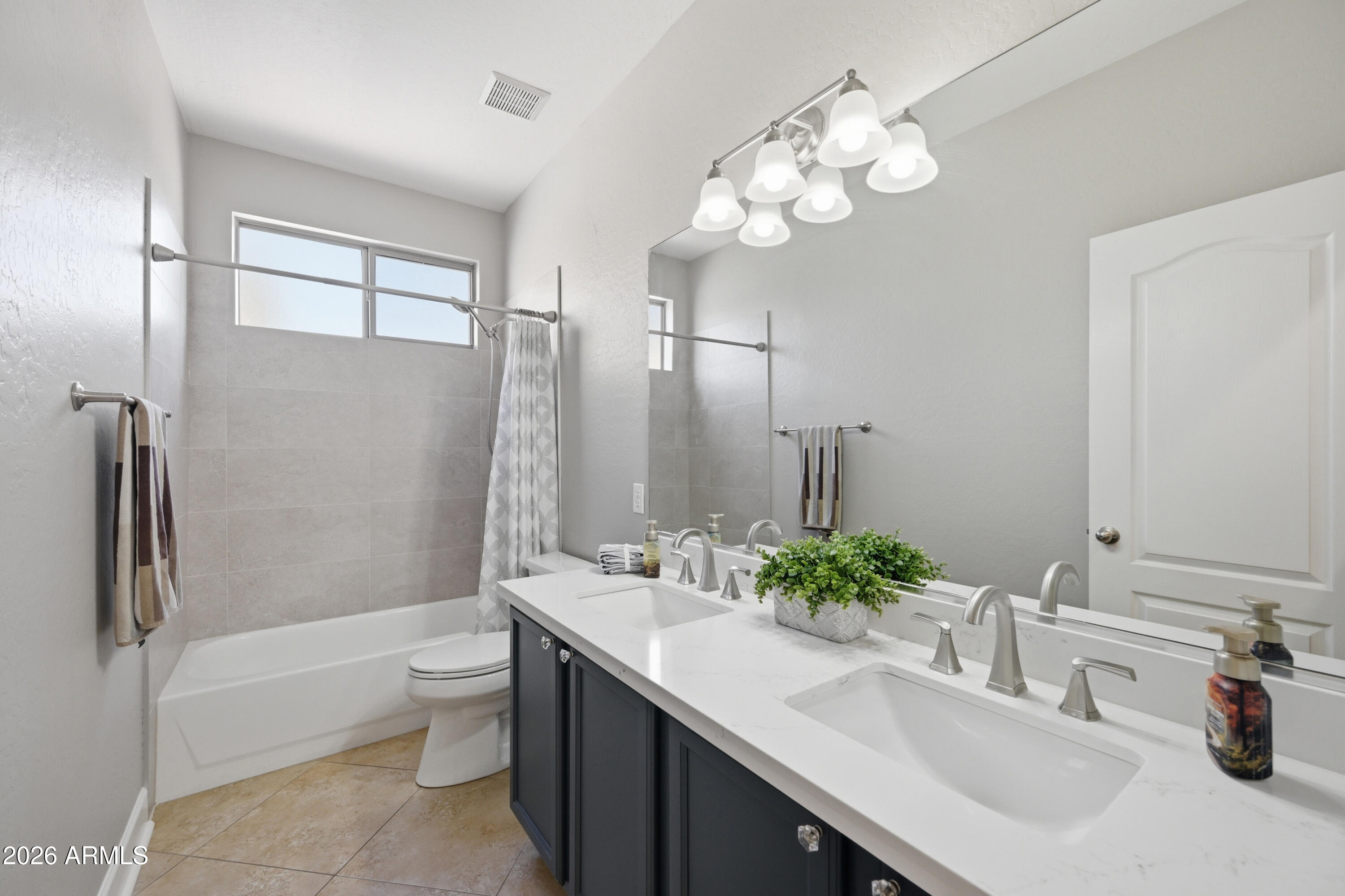 557 South Lemon Court Gilbert, AZ 85296 - Photo 25 of 39 25_030_dsc_6968