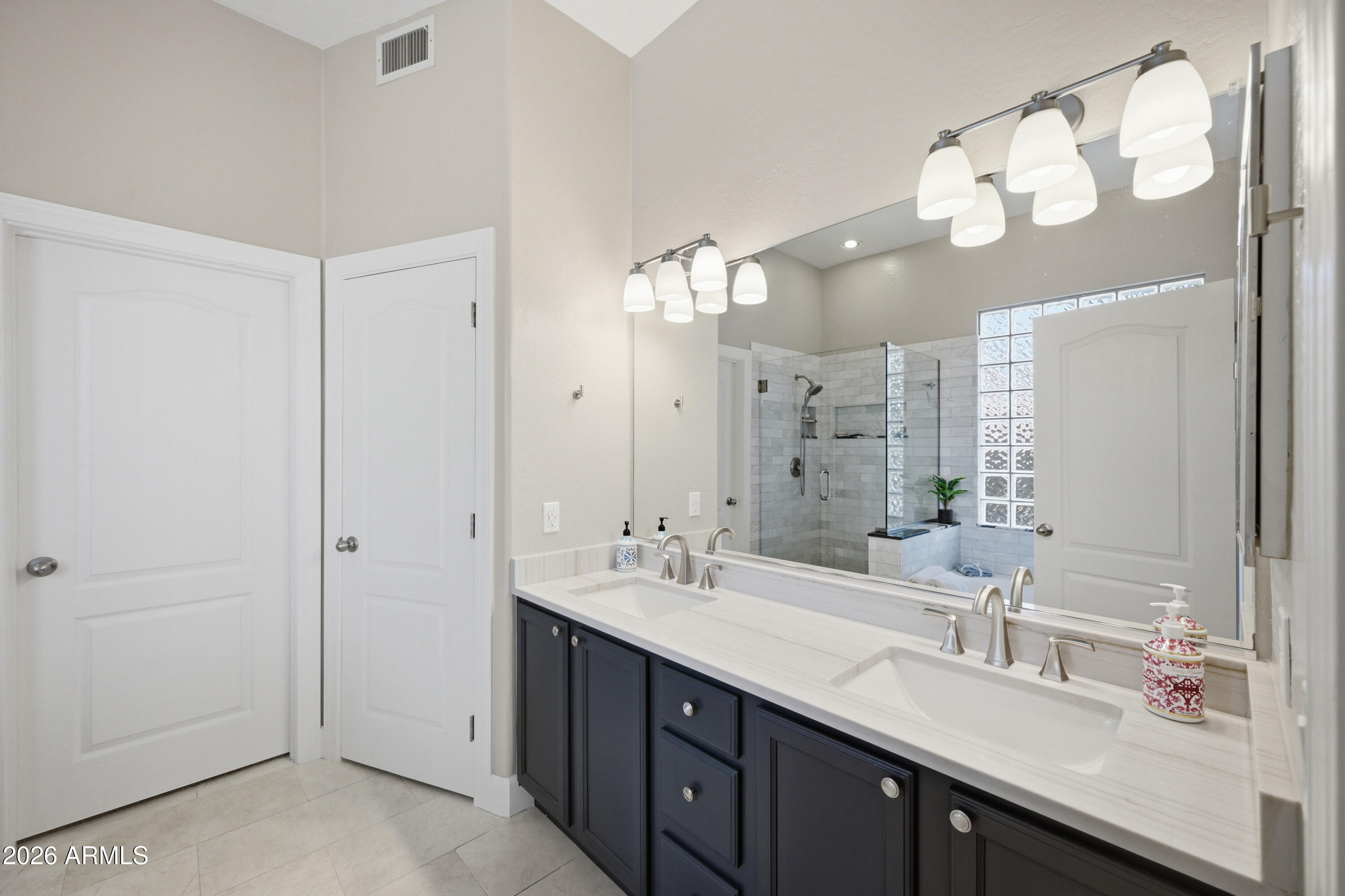 557 South Lemon Court Gilbert, AZ 85296 - Photo 26 of 39 26_031_dsc_7008