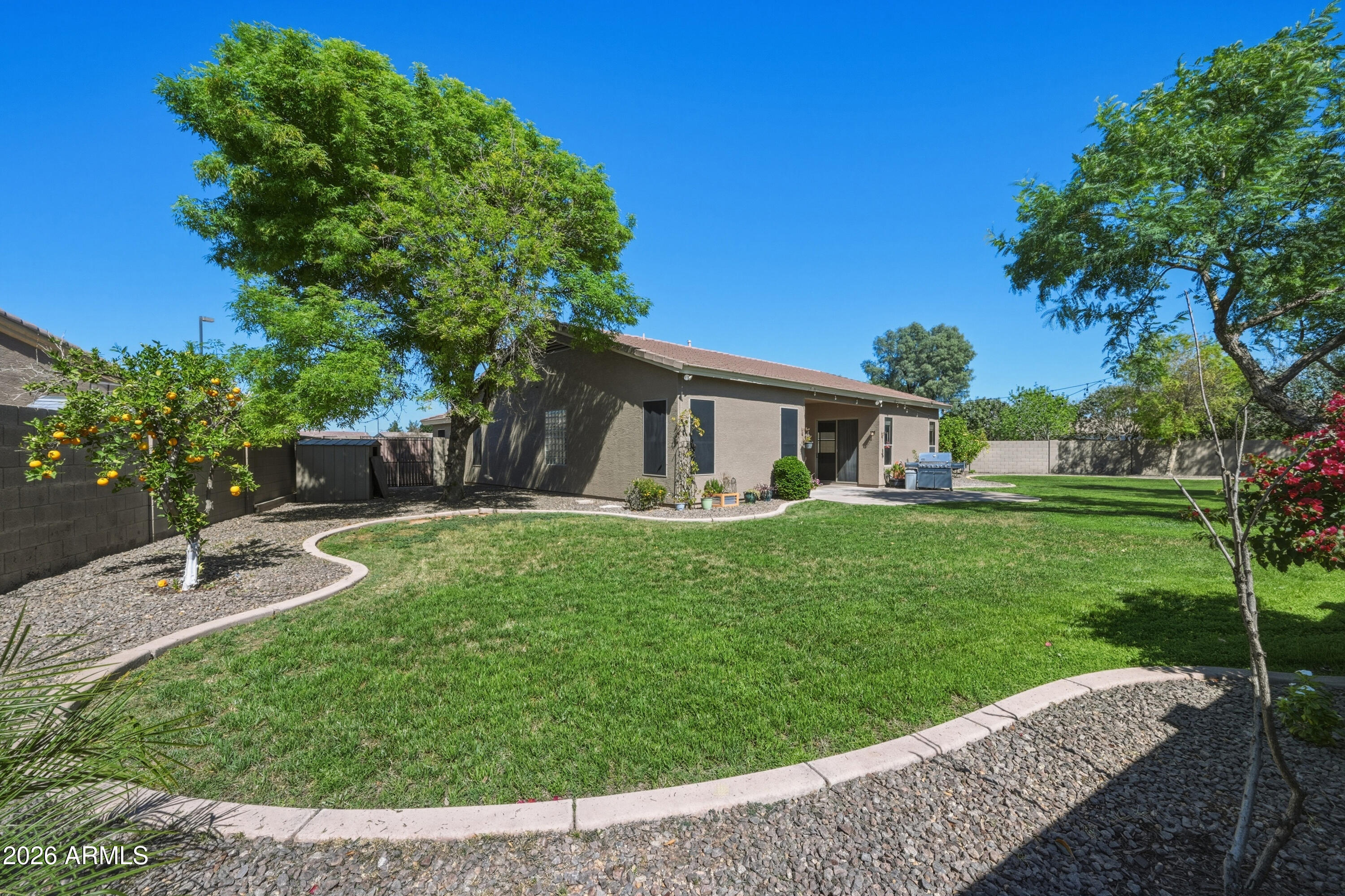 557 South Lemon Court Gilbert, AZ 85296 - Photo 32 of 39 32_037_dsc_7043