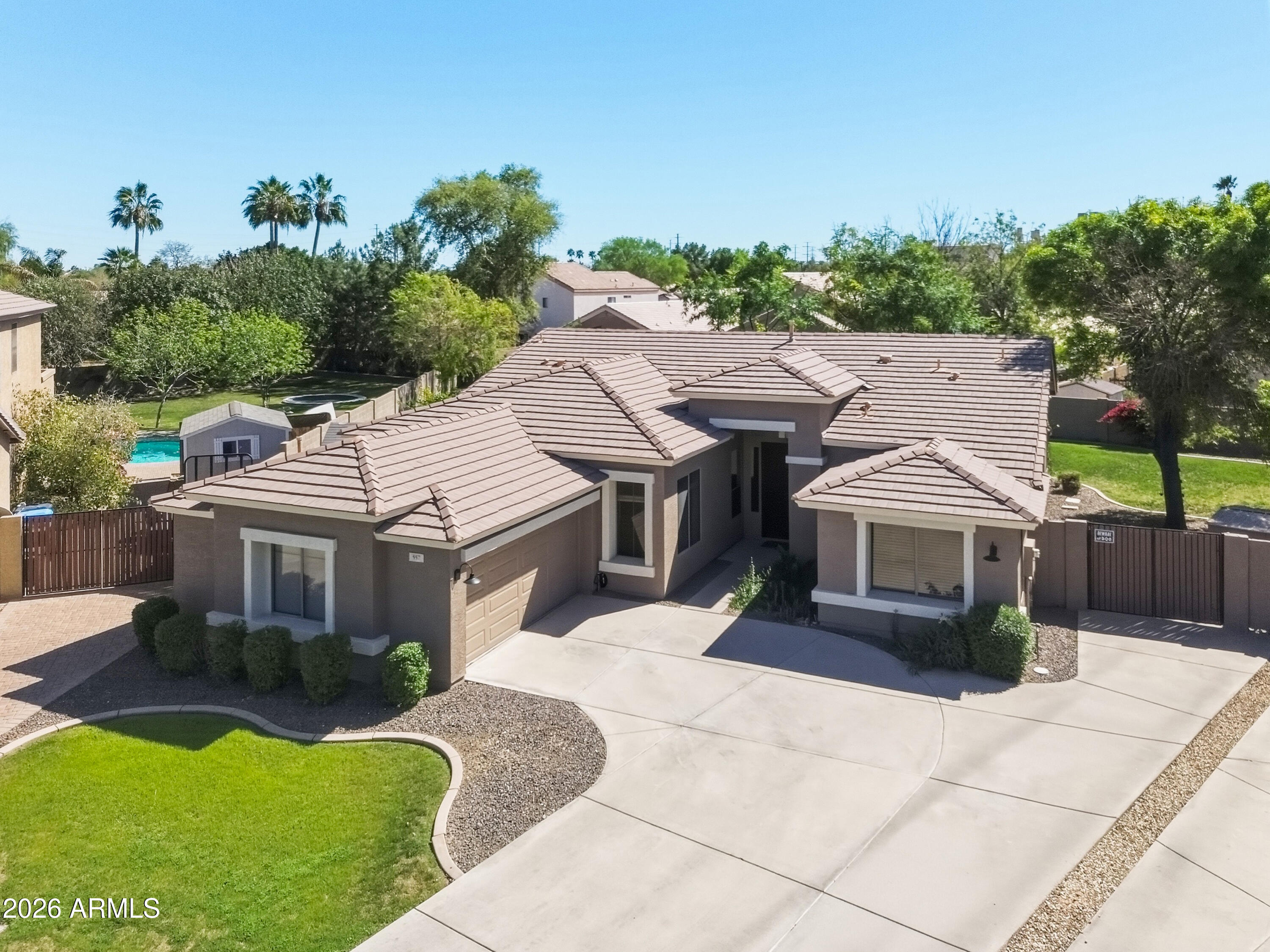 557 South Lemon Court Gilbert, AZ 85296 - Photo 3 of 39 4_002_dji_0561