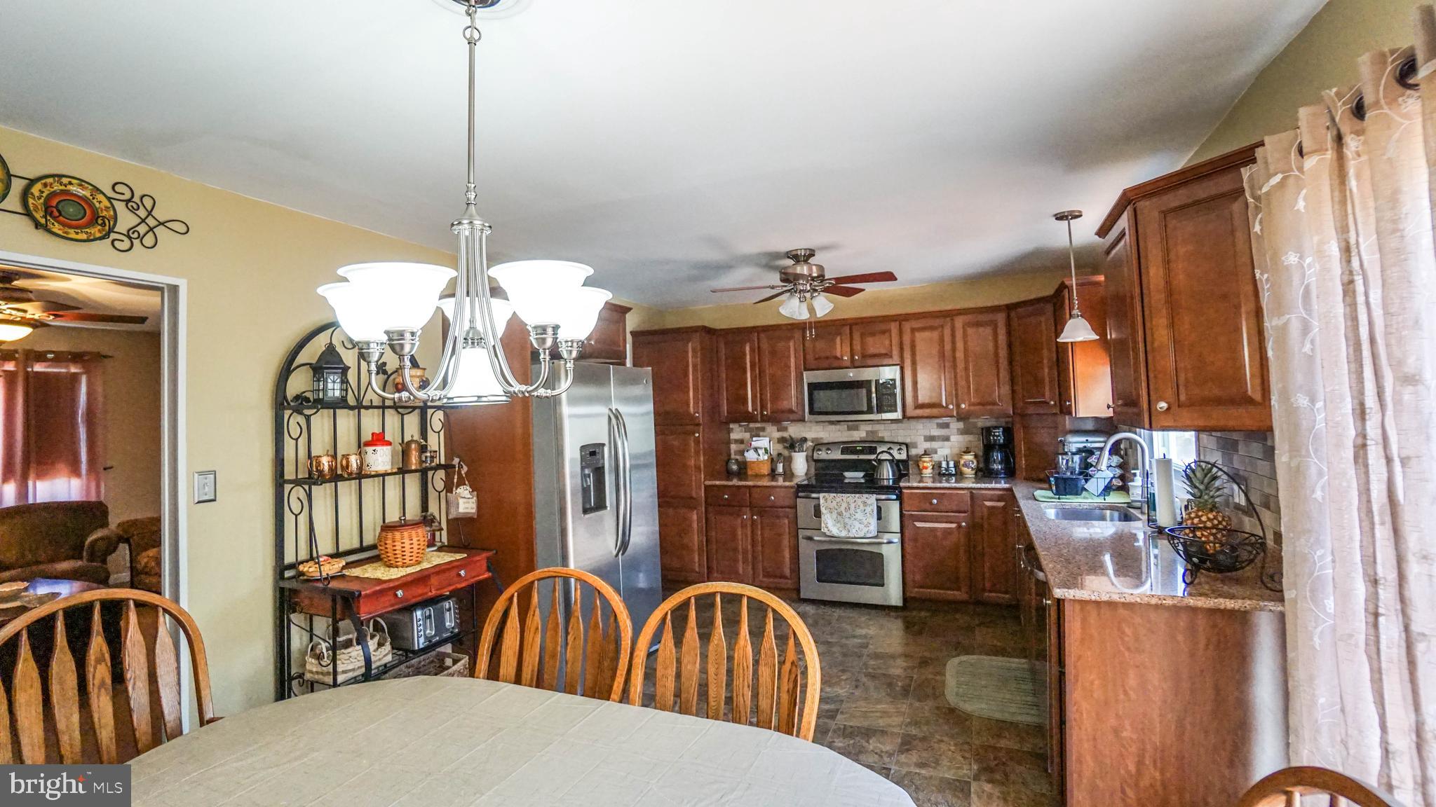 139 Revolutionary Road Tuckerton, NJ 08087 - Photo 9 of 44