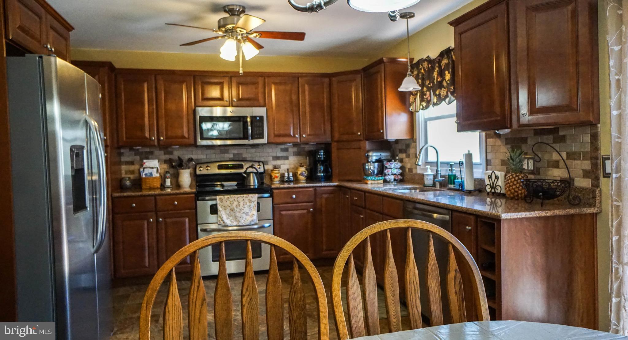 139 Revolutionary Road Tuckerton, NJ 08087 - Photo 10 of 44