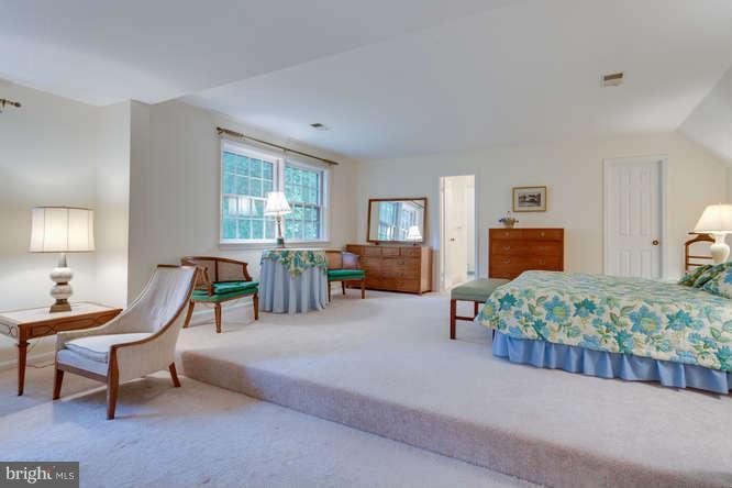 9028 Edgepark Road Vienna, VA 22182 - Photo 15 of 30 Bedroom (Master)