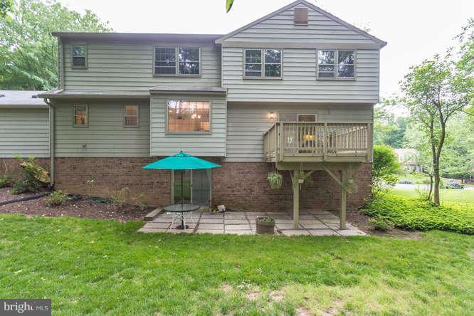 9028 Edgepark Road Vienna, VA 22182 - Photo 30 of 30 Exterior (Rear)