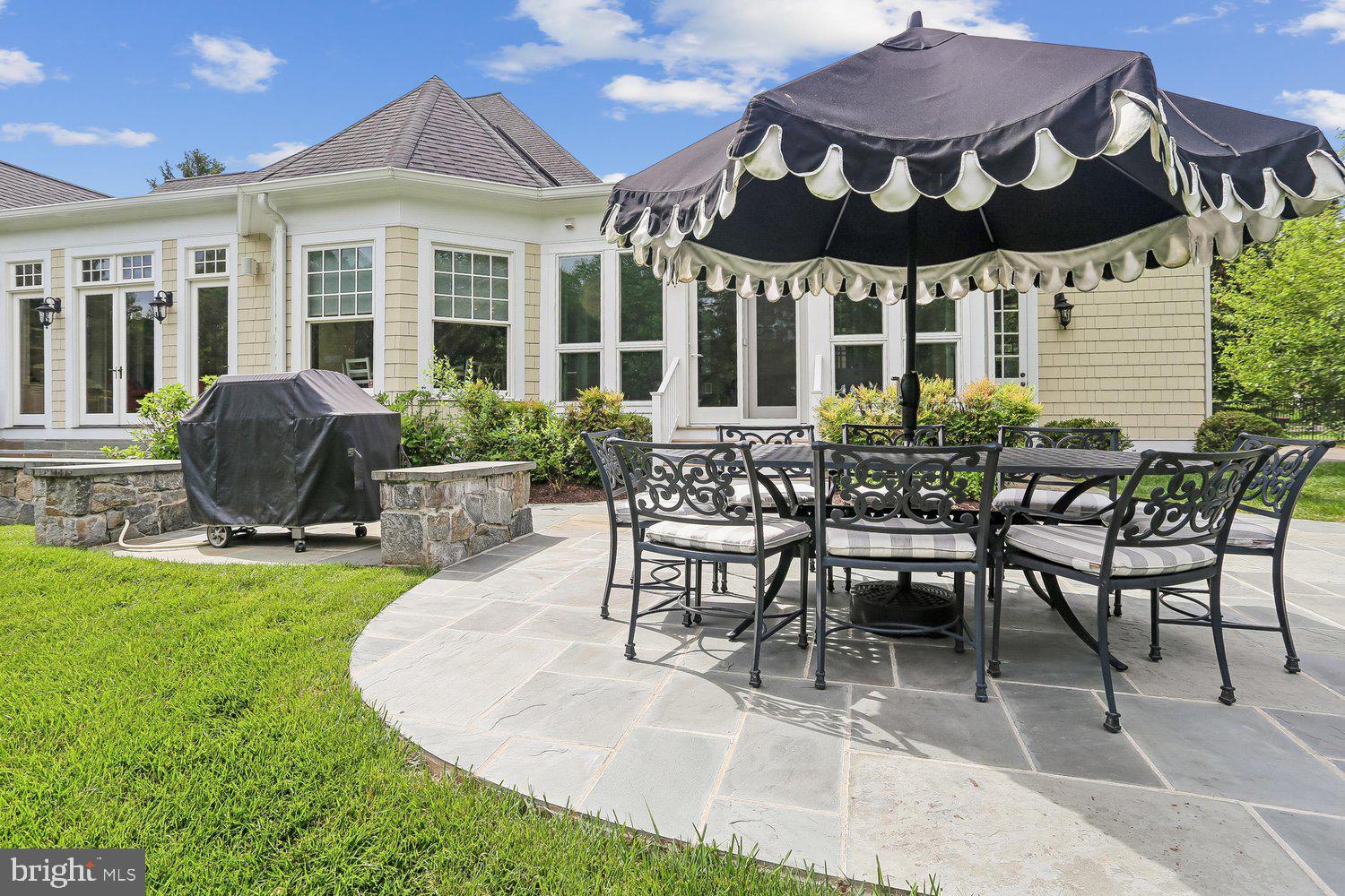 11736 Gainsborough Road Potomac, MD 20854 - Photo 11 of 100 Patio