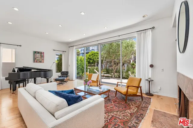 $3,995,000 | 3609 Esplanade, Marina del Rey, CA 90292