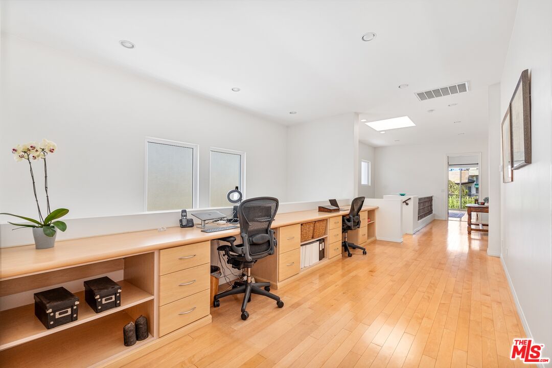 3609 Esplanade Marina del Rey, CA 90292 - Photo 19 of 33