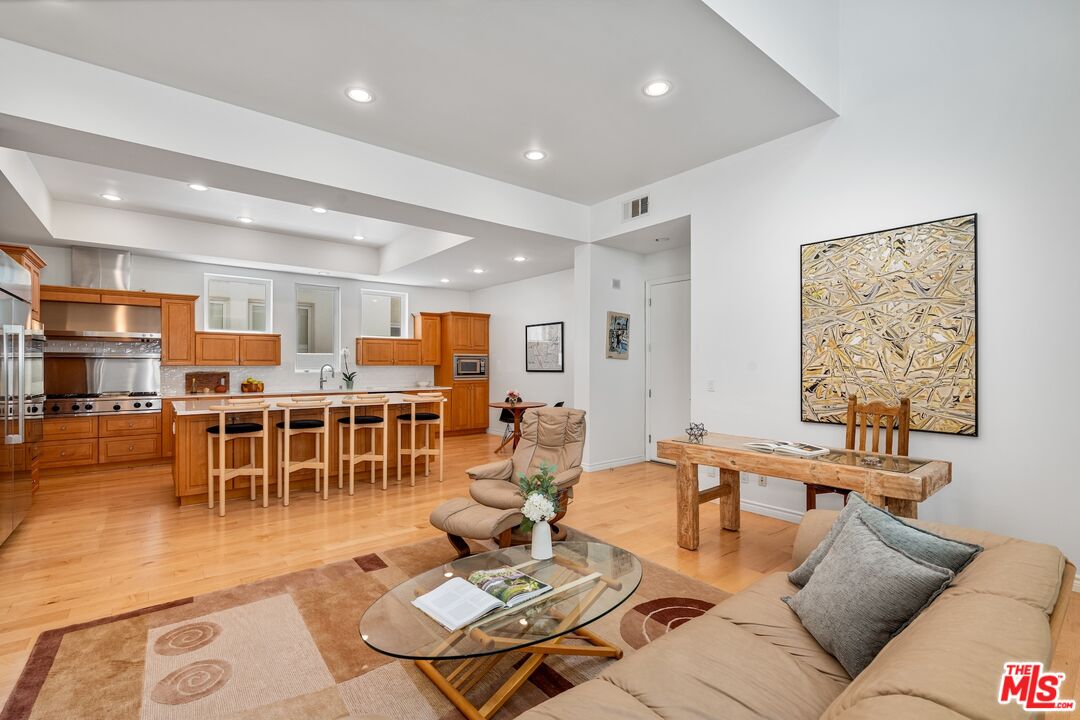 3609 Esplanade Marina del Rey, CA 90292 - Photo 10 of 33