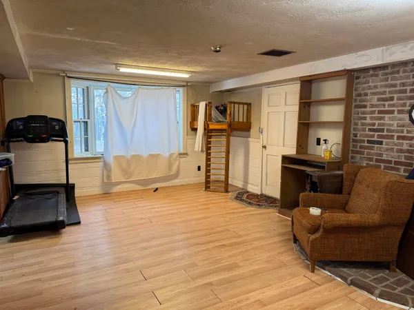 $375,000 | 229 Tasker Hill Road, Conway, NH 03818