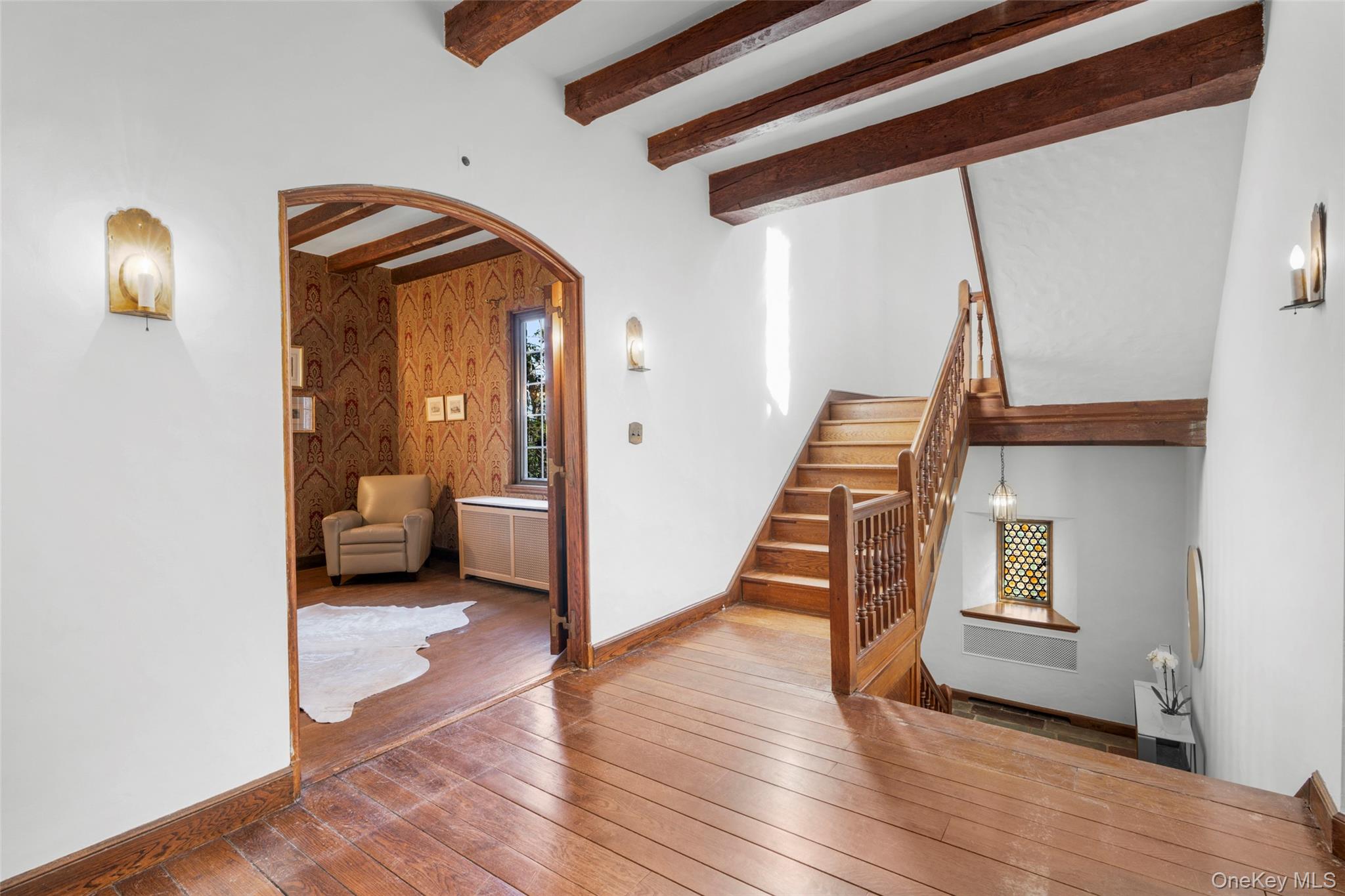 60 Wildwood Road New Rochelle, NY 10804 - Photo 12 of 49 a view of an entryway with wooden floor