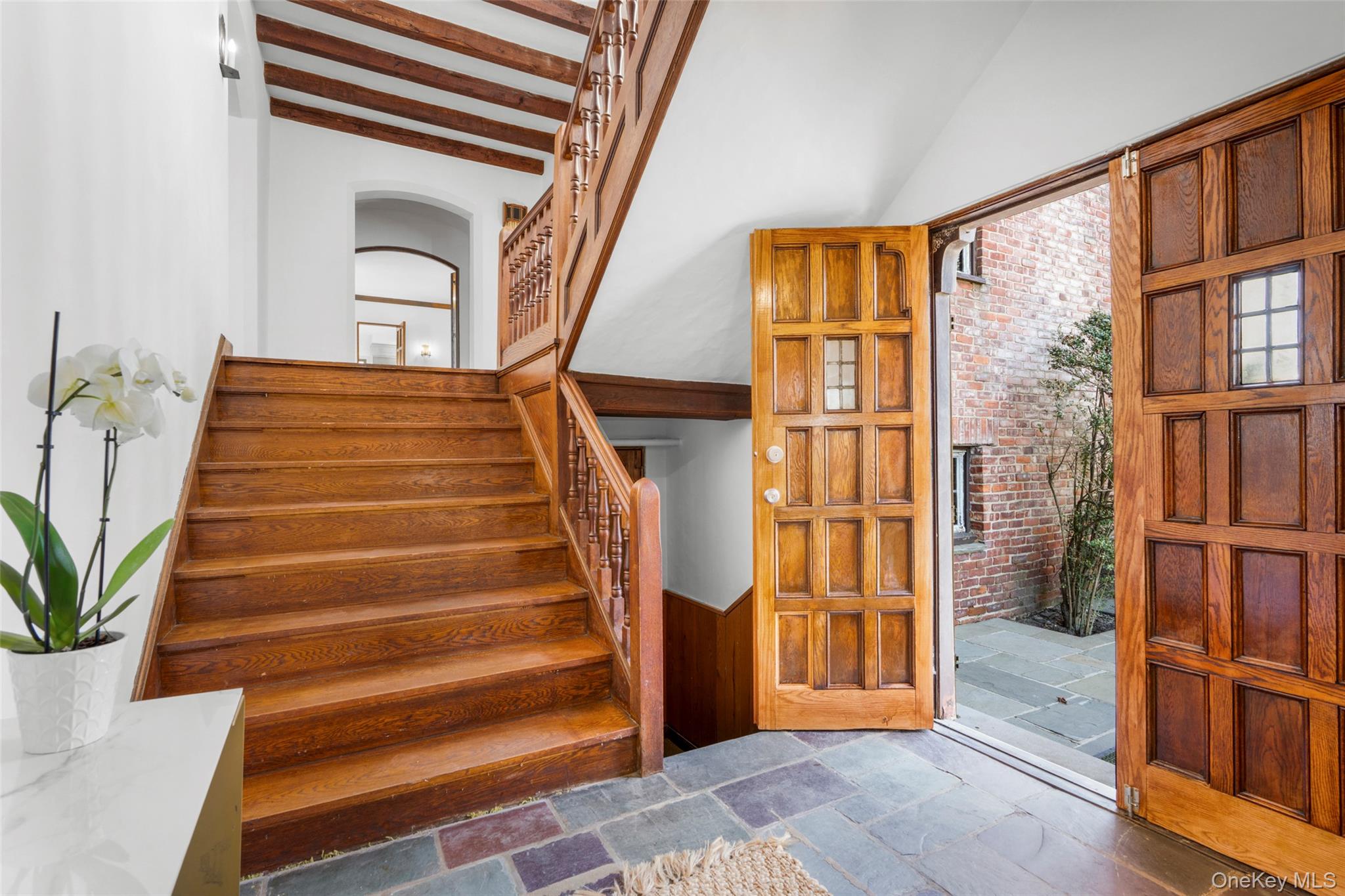 60 Wildwood Road New Rochelle, NY 10804 - Photo 4 of 49 a view of entryway with a front door