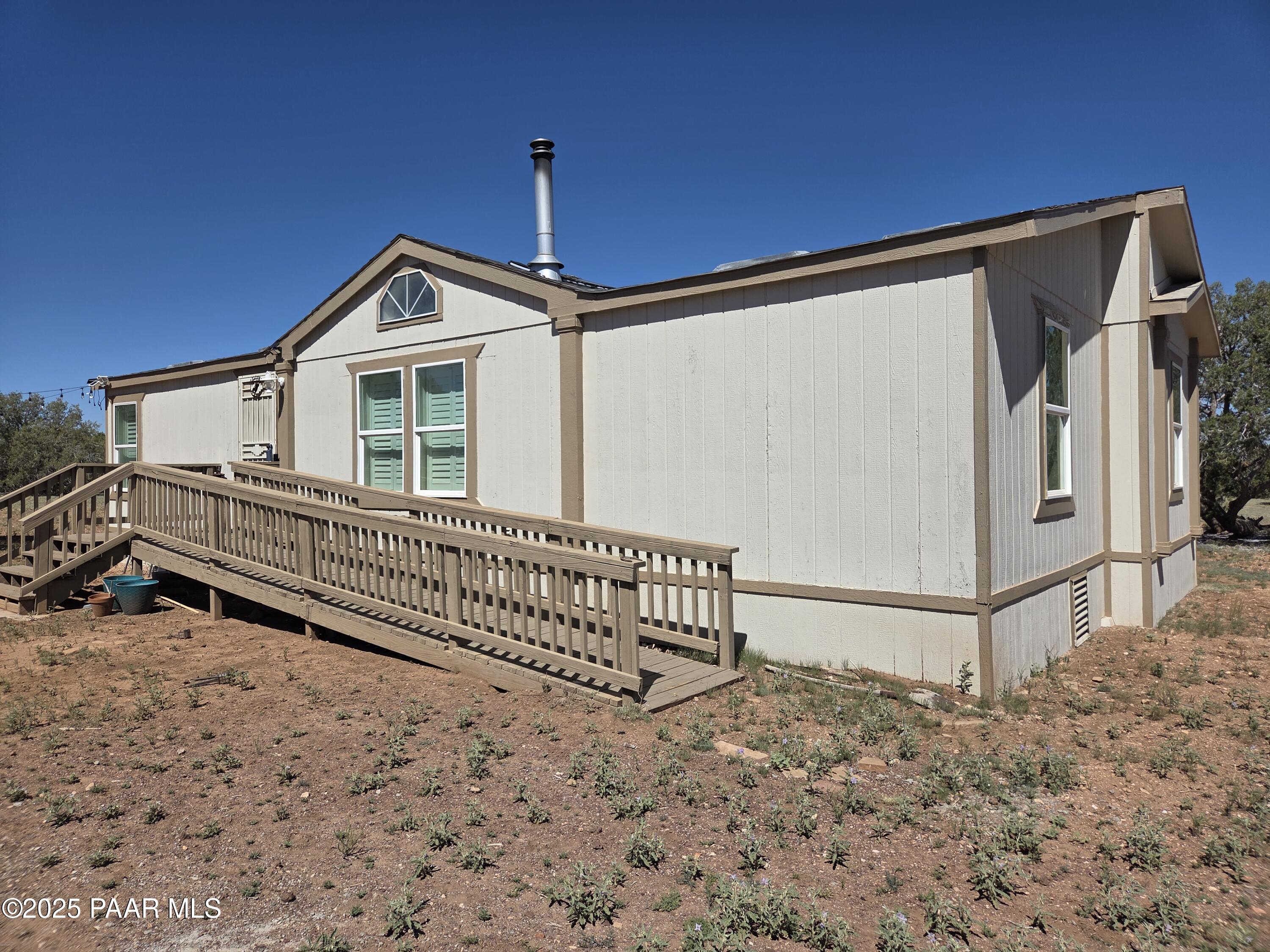 42650 North Wayne Road Ash Fork, AZ 86320 - Photo 6 of 37 a view of entryway