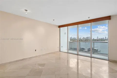 $1,450,000 | 1900 Sunset Harbour Drive, Unit 1008, Miami Beach, FL 33139