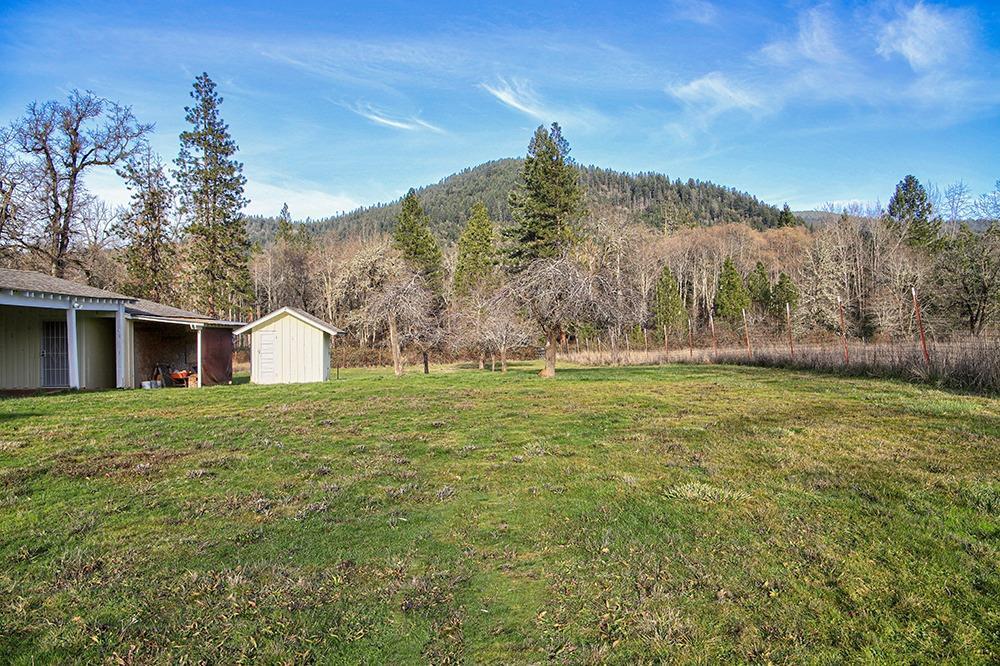 3859 Winona Road Grants Pass, OR 97526 - Photo 15 of 27 Additional Photo