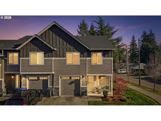 $430,000 | 16994 University Avenue, Sandy, OR 97055