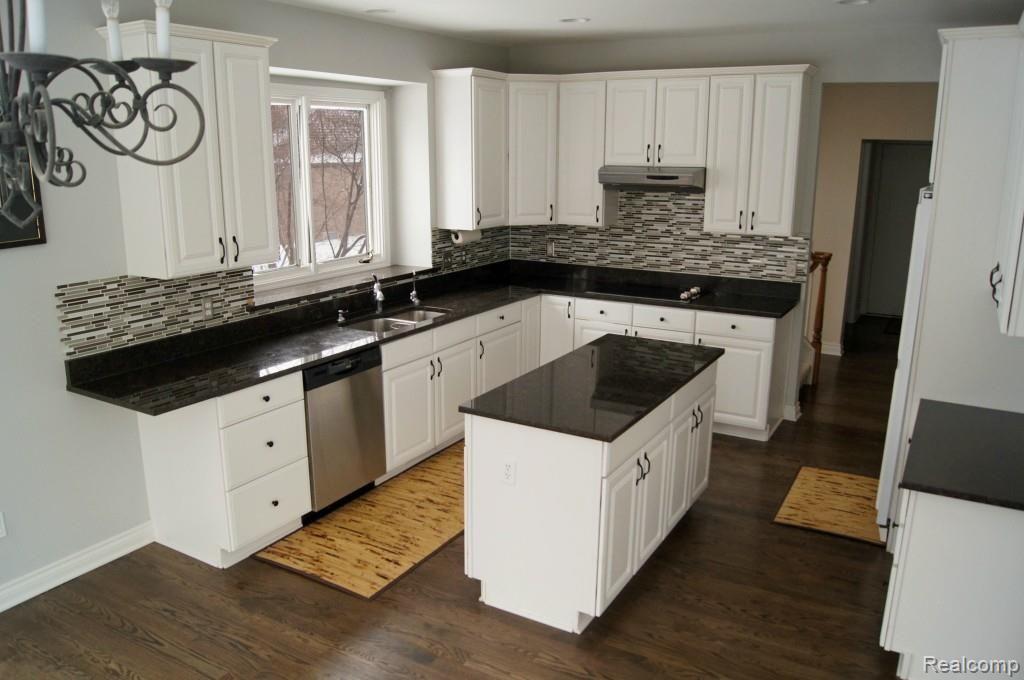 1794 Fox Run Rochester Hills, MI 48306 - Photo 17 of 36