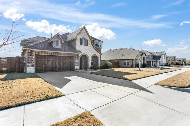 $415,000 | 1156 Richard Pittmon Drive, DeSoto, TX 75115