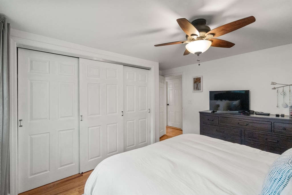 29 Laurel Road Norwood, MA 02062 - Photo 16 of 32 Gallery Image 16