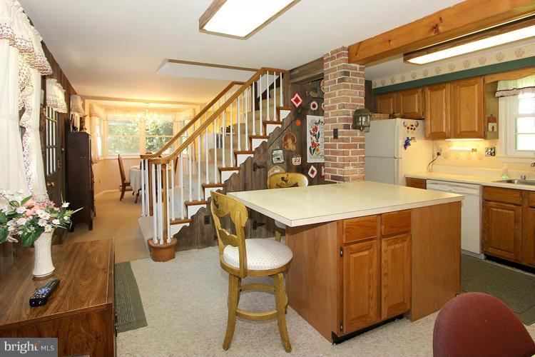807 Norwood Road Silver Spring, MD 20905 - Photo 12 of 29 Kitchen