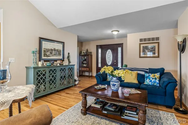 $600,000 | 5050 Madison Road, Farmington, MO 63640