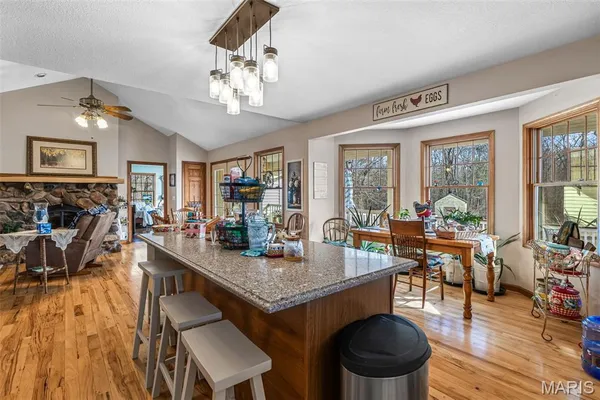 $600,000 | 5050 Madison Road, Farmington, MO 63640