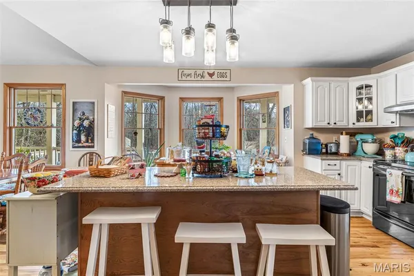 $600,000 | 5050 Madison Road, Farmington, MO 63640