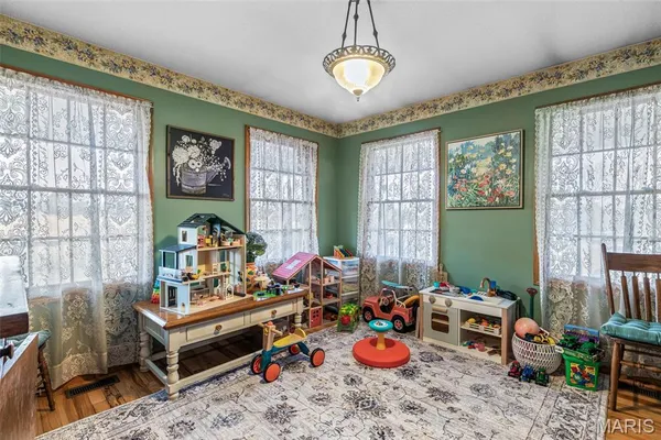$600,000 | 5050 Madison Road, Farmington, MO 63640