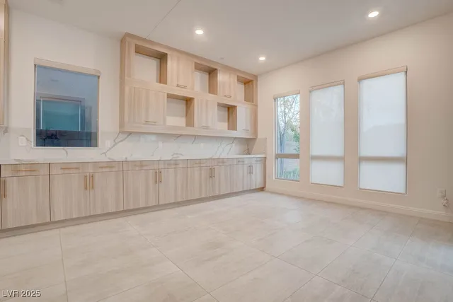 $7,500 | 230 Carmel Sky Street, Las Vegas, NV 89138