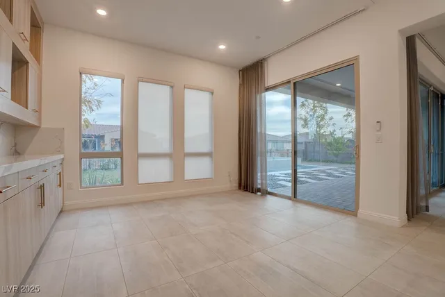 $7,500 | 230 Carmel Sky Street, Las Vegas, NV 89138