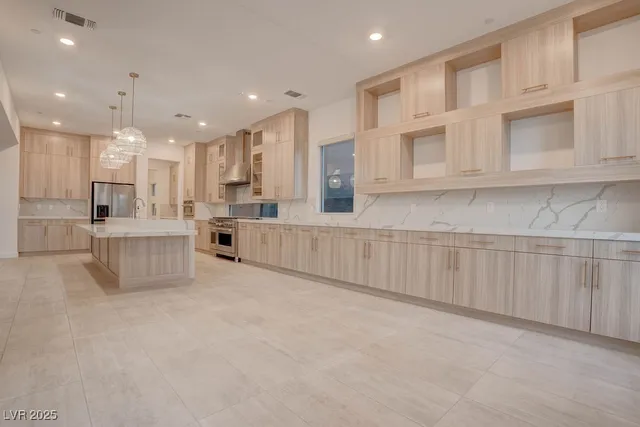 $7,500 | 230 Carmel Sky Street, Las Vegas, NV 89138